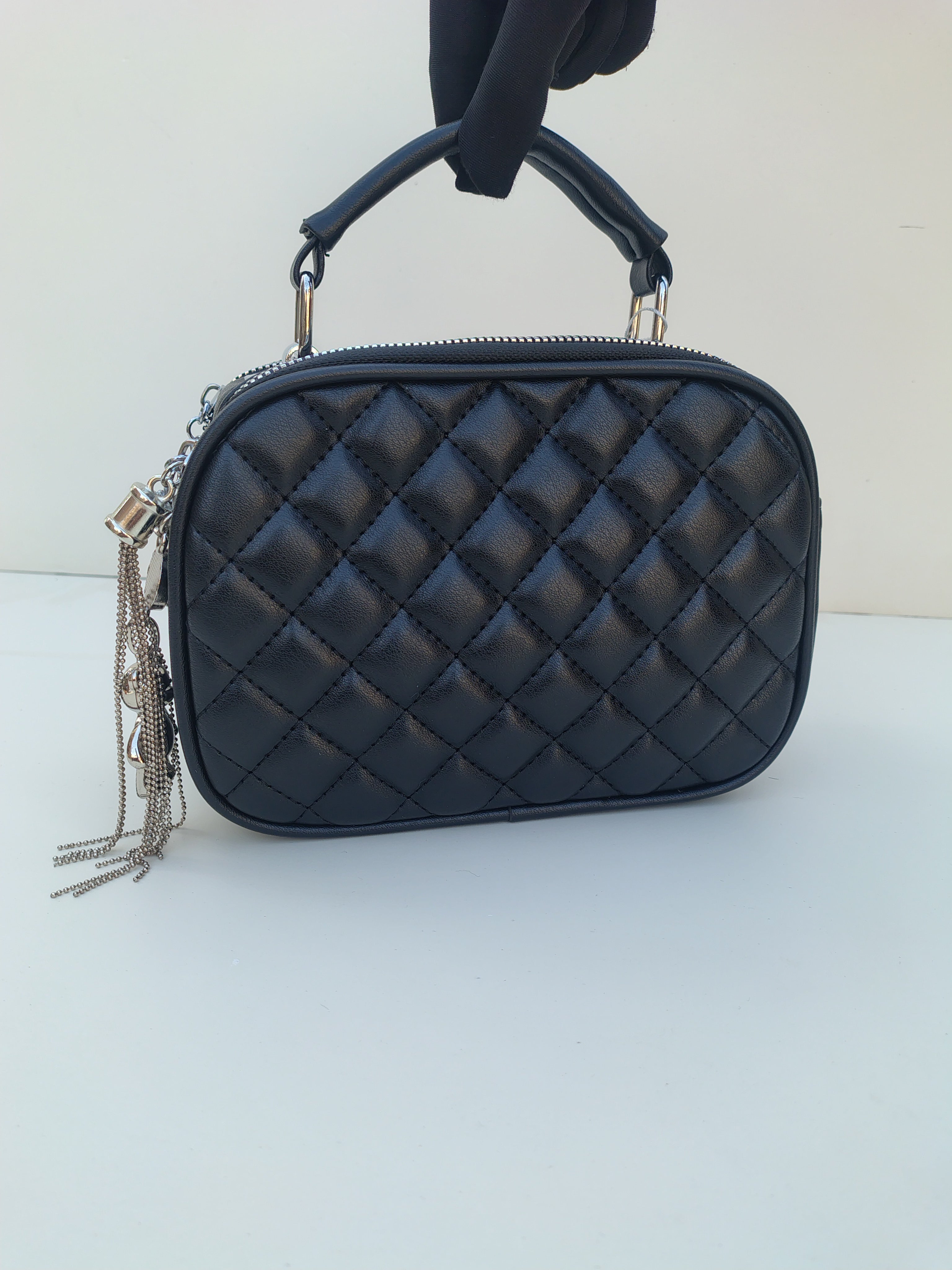Black Quilted Mini Handbag – Chain Tassel Crossbody