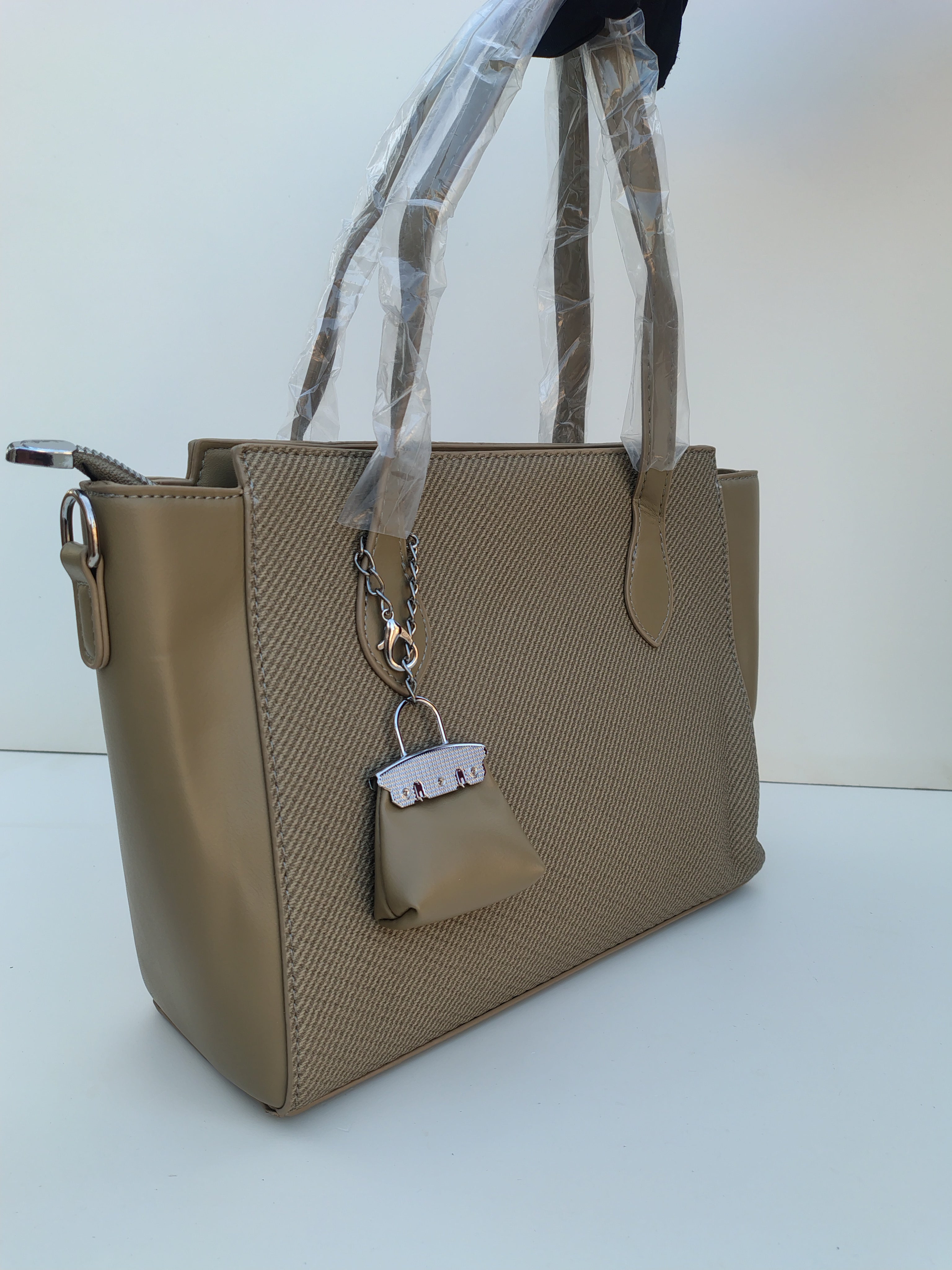 Beige Textured Tote Bag – Everyday Elegance Edition