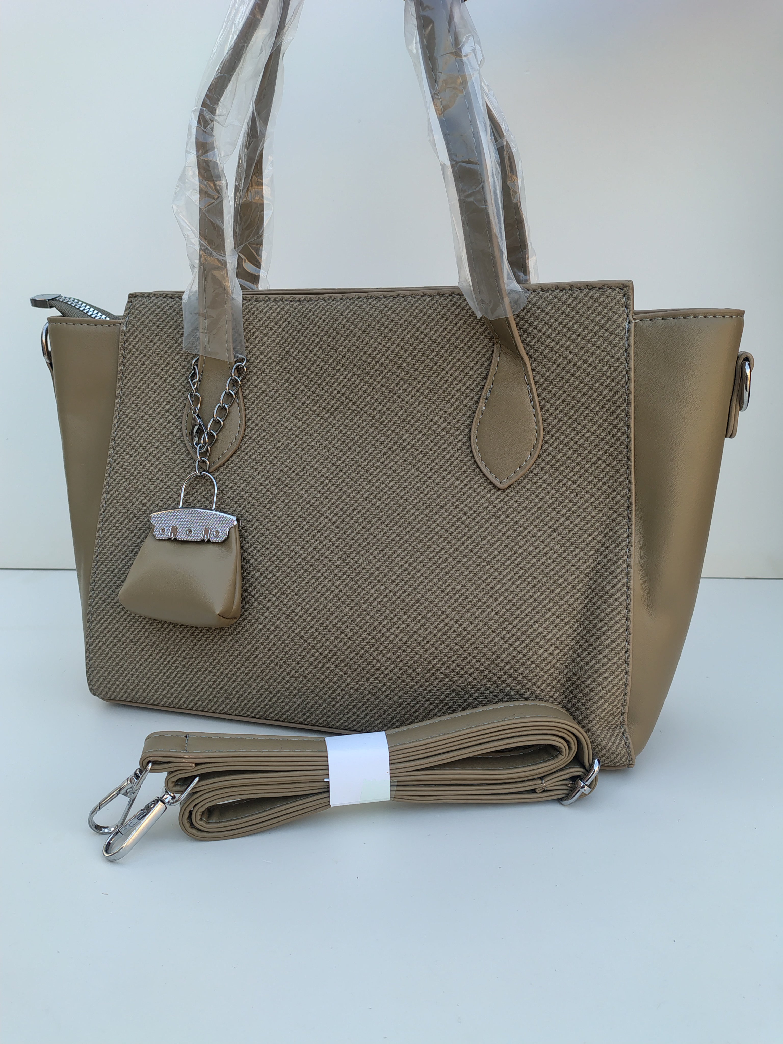Beige Textured Tote Bag – Everyday Elegance Edition