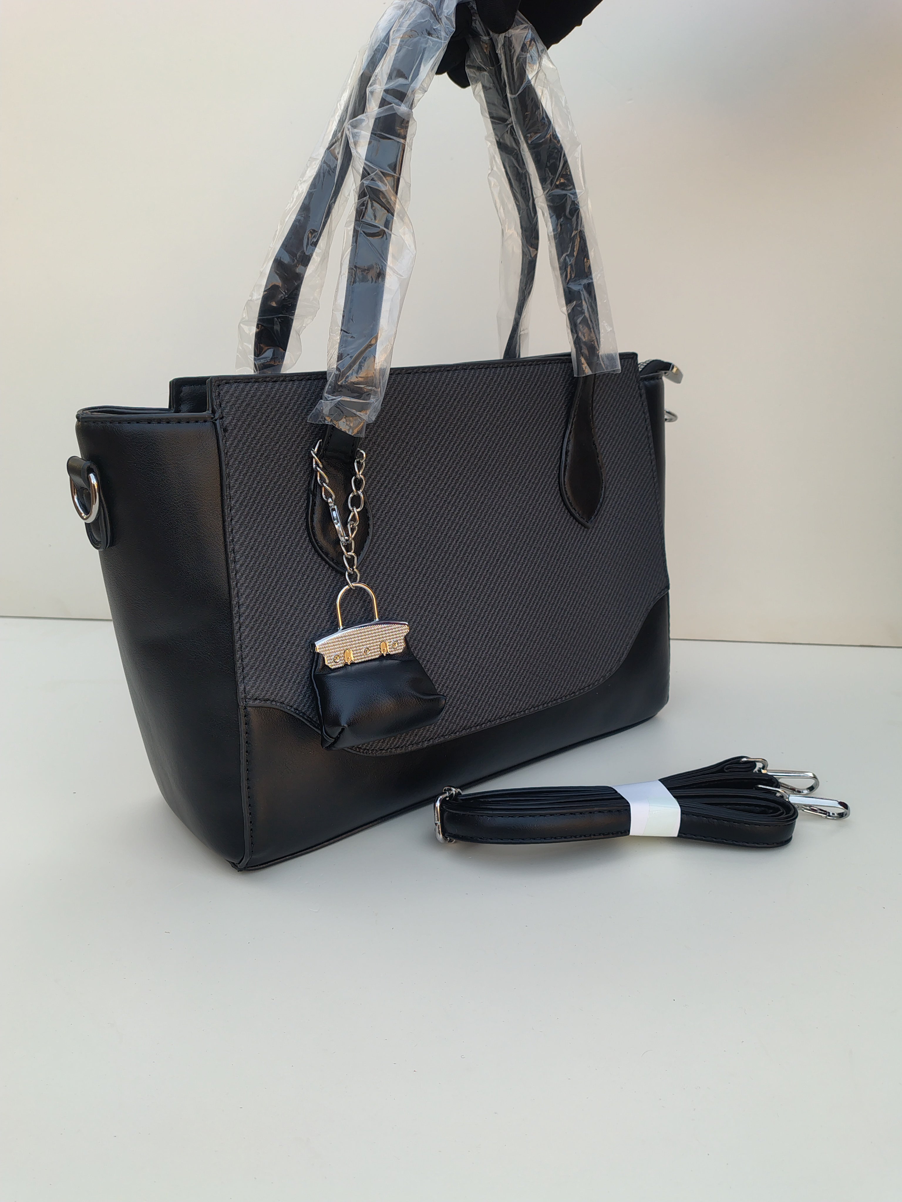 Black Textured Tote Bag with Mini Charm – Elegant Everyday Handbag