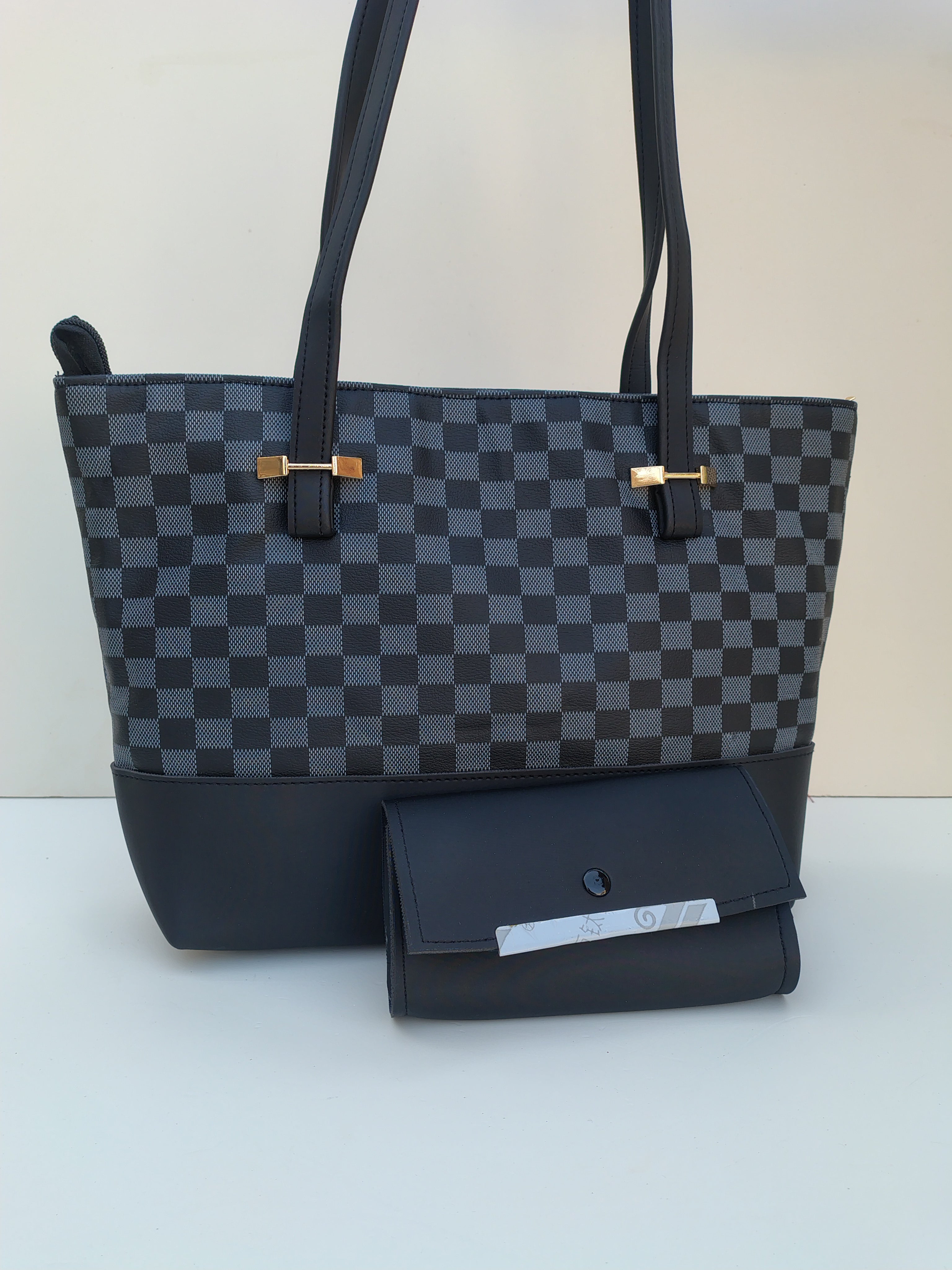 Checkmate Luxe Tote & Wallet Set – White & Grey Premium Handbag Collection