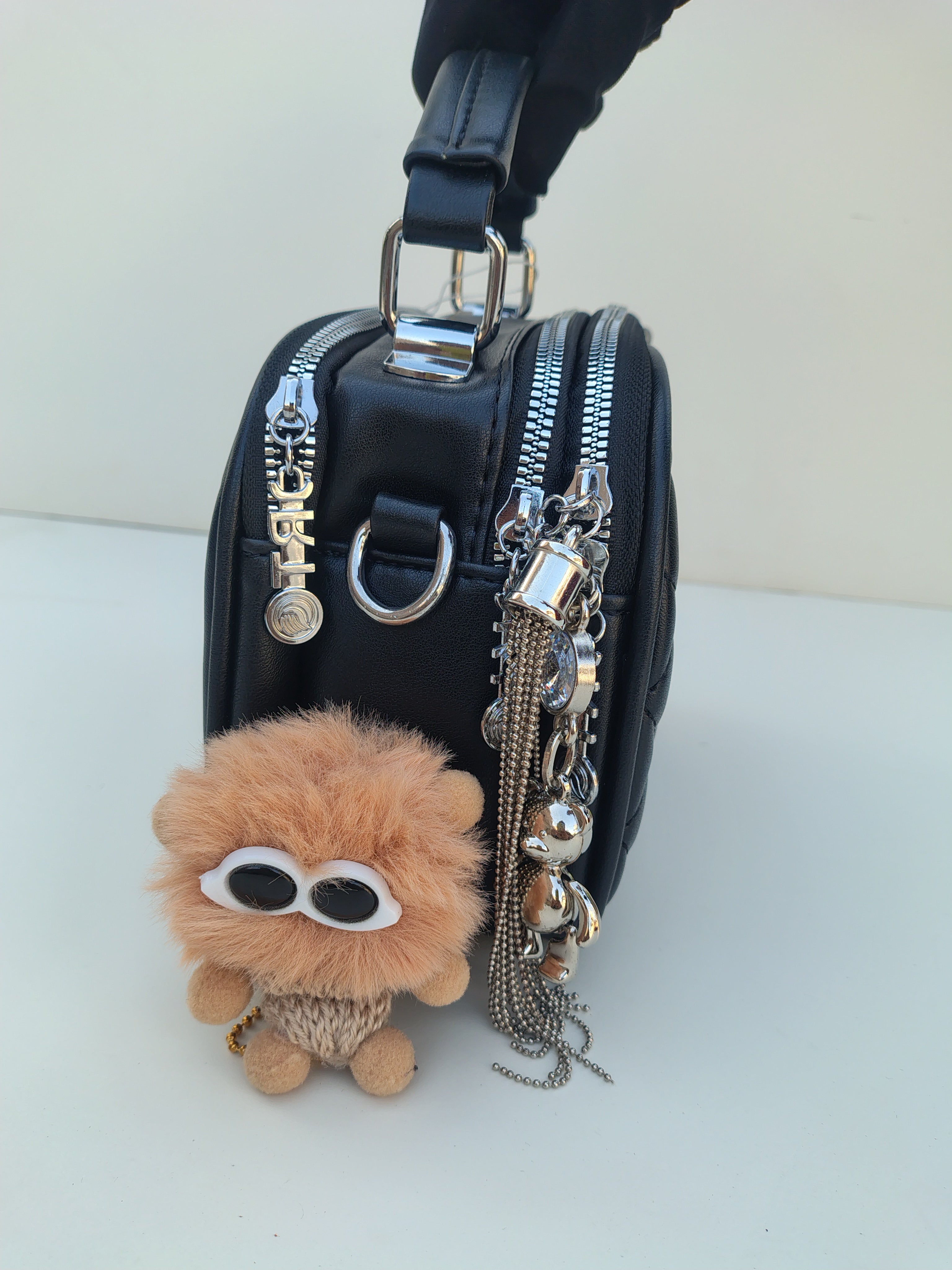 Black Quilted Mini Handbag – Chain Tassel Crossbody