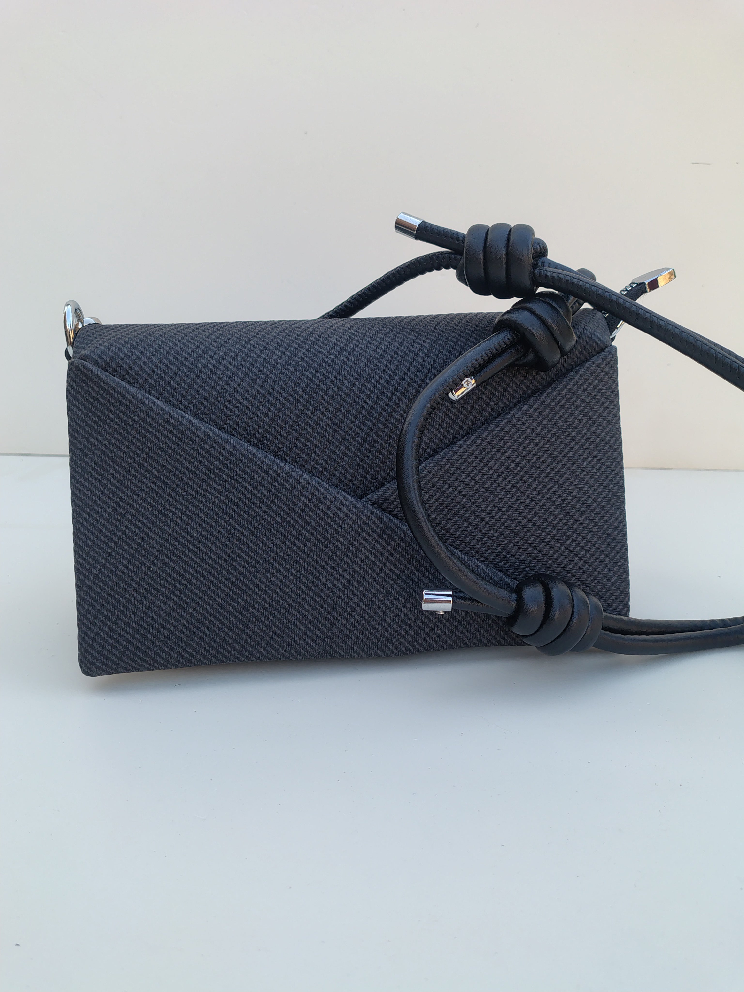 Black Textured Crossbody Bag – Modern Minimal Design