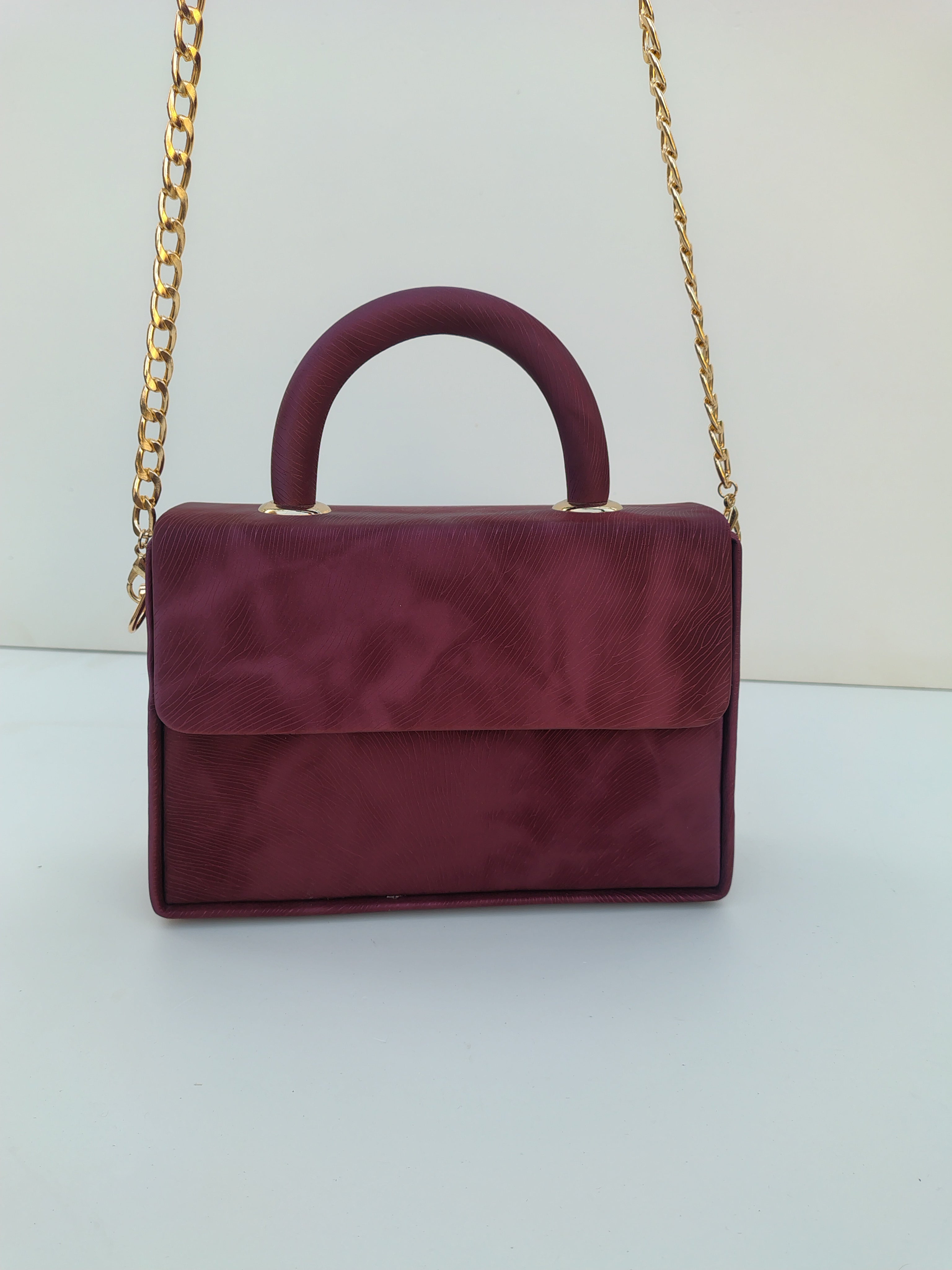 Wine Maroon Luxury Handbag – Gold Chain Evening Edition