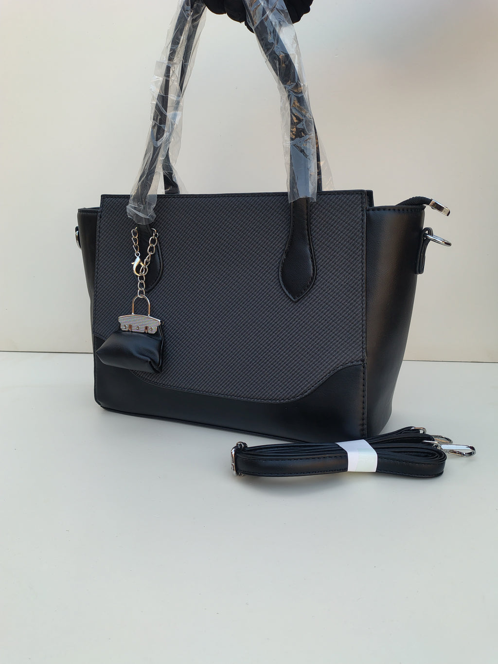 Black Textured Tote Bag with Mini Charm – Elegant Everyday Handbag