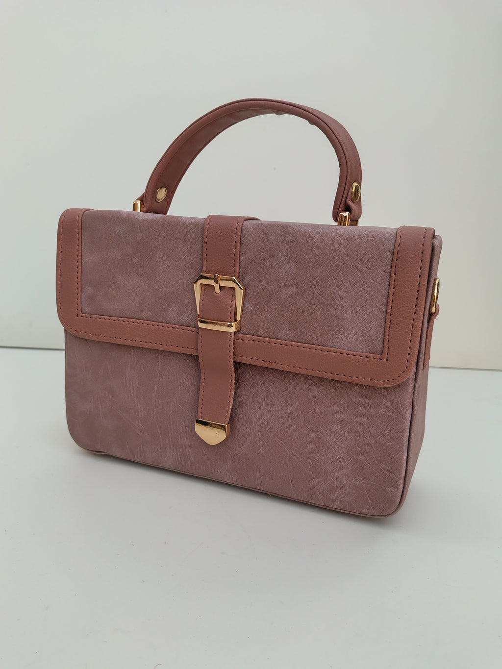 Blush Pink Structured Handbag with Gold Buckle – Chic Everyday Purse