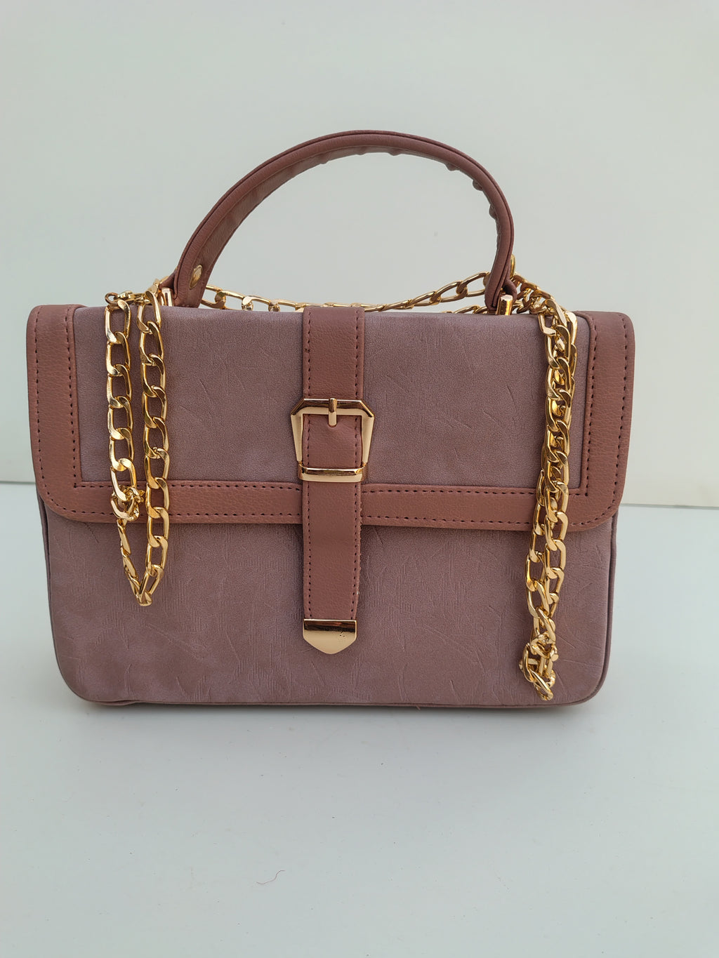 Blush Pink Structured Handbag with Gold Buckle – Chic Everyday Purse