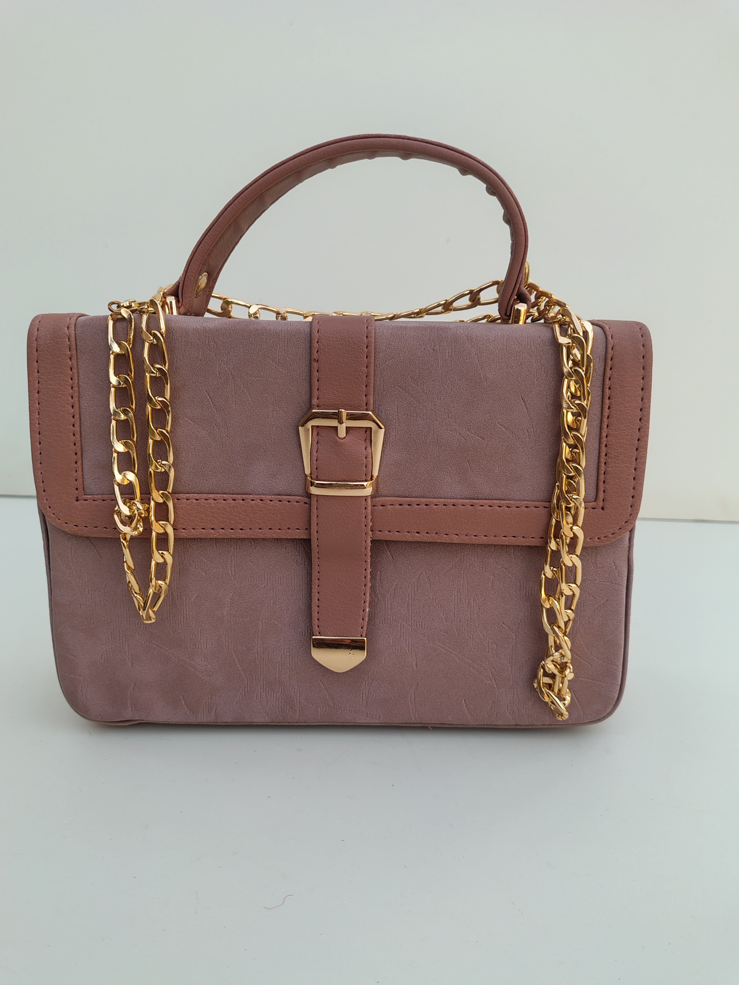 Blush Pink Structured Handbag with Gold Buckle – Chic Everyday Purse
