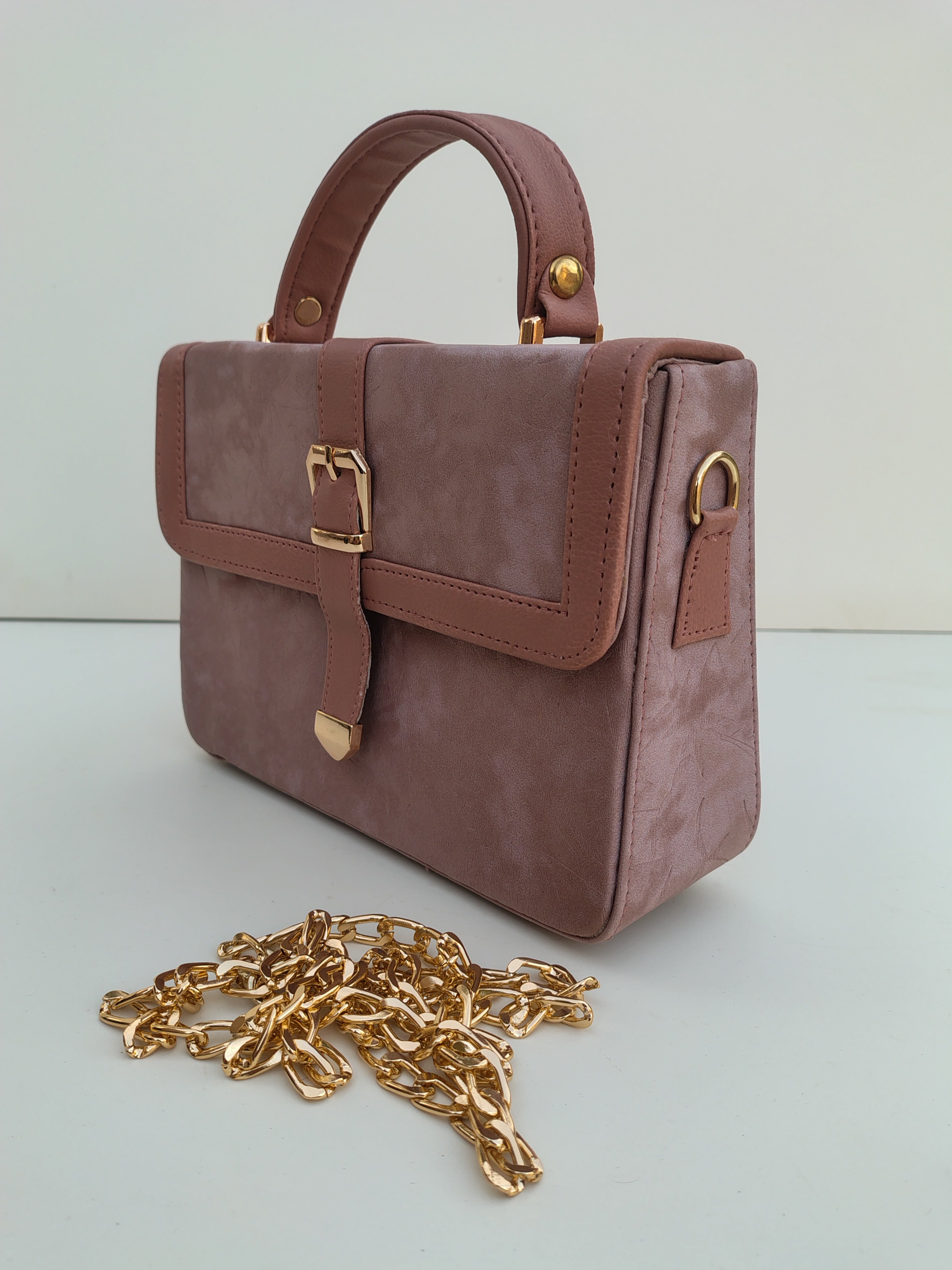 Blush Pink Structured Handbag with Gold Buckle – Chic Everyday Purse