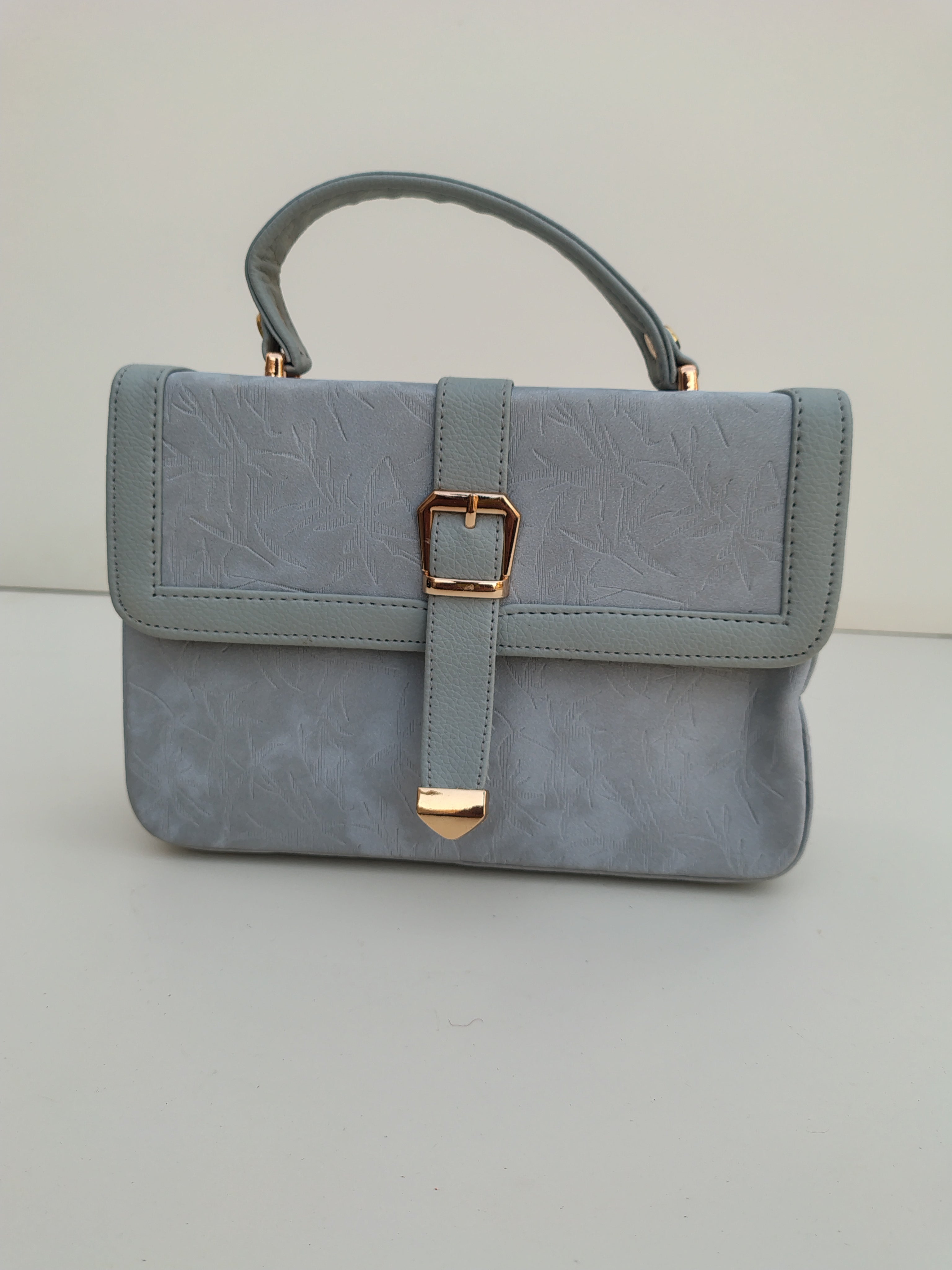 Pastel Blue Structured Handbag with Gold Buckle – Elegant Everyday Purse
